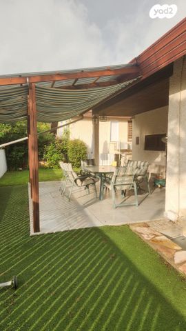 בית פרטי/ קוטג', האורנים 24, הדר, הוד השרון