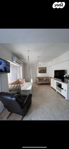 בית פרטי/ קוטג', אפרים אהרונסון 35, רמת אפרים, נתניה