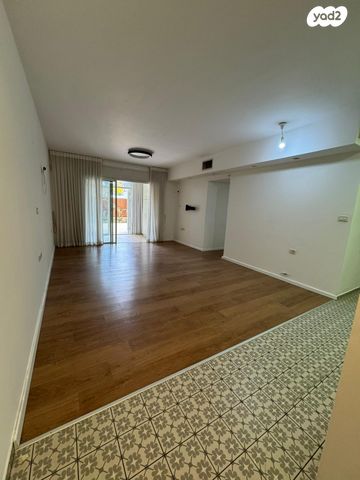 דירת גן, שדרות עמק איילון 29, אלונים, שוהם