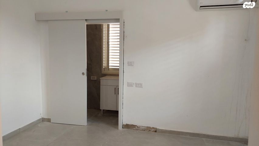 יחידת דיור, הנביאים 1, אביב, ראש העין