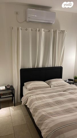 דירה, רמב"ן 59, רחביה, ירושלים