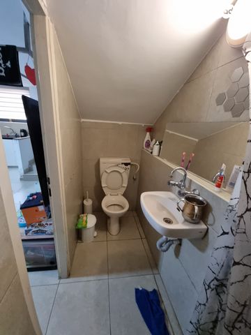 דירה, עופרה 9, קרית יערים, גבעת זאב