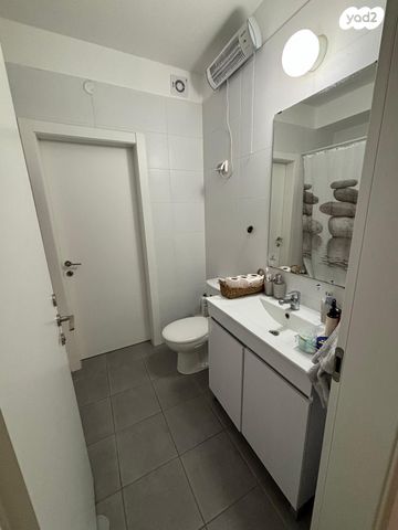 דירה, דרך הרעות 6, פרדסיה, פרדסיה