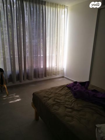 דירה, דניאל 15, לב העיר, בת ים