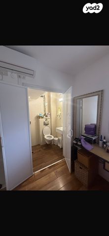 דירה, נתן אלבז 3, נווה אליעזר וכפר שלם מזרח, תל אביב יפו