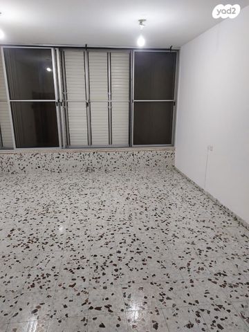 בית פרטי/ קוטג', סיירת דוכיפת 1, רמת עמידר, רמת גן