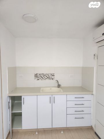 דירה, הרצל 46, דרום, צפת