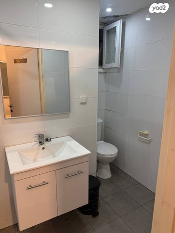 יחידת דיור, הפרחים 62, אשכול, כרמיאל