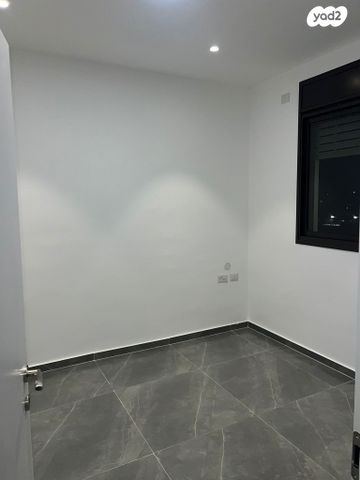 גג/ פנטהאוז, יוסף קלוזנר 3, רביבים, גני ראשון, ראשון לציון