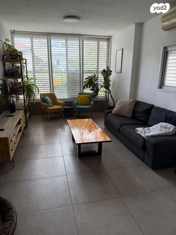 דירה, רמב"ם 25, גבעת הרמבם, גבעתיים