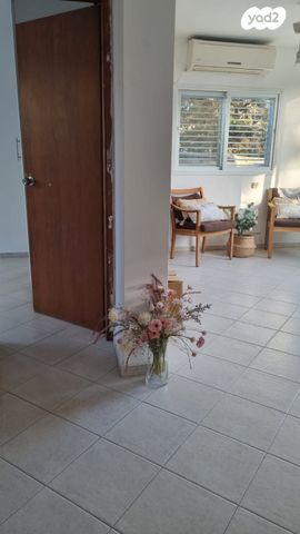 דירה, עצמאות 23, מרכז מזרחי, נס ציונה