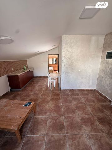 יחידת דיור, יסמין 7, מורד ההר, שלומי