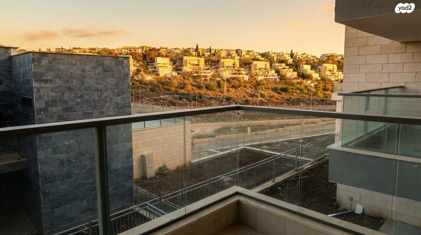 דירת גן, נחל שניר 3, רמת נבון . הר כרמי, כרמיאל