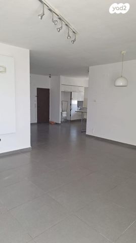 דירה, אחד העם 15, עיר, מרכז העיר, נהריה