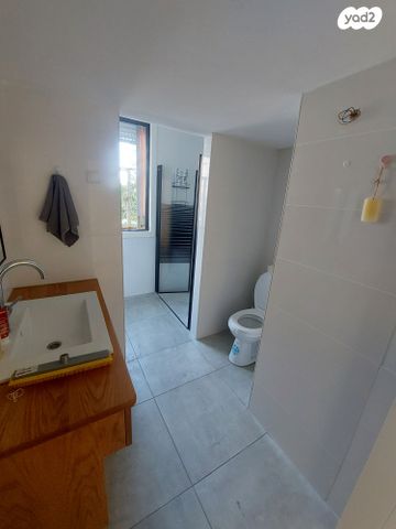 דירה, דרך הים 143, כרמל מערבי, חיפה