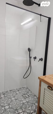 בית פרטי/ קוטג', הרב שלום יצחק הלוי 5, גני אילן, קרית אונו