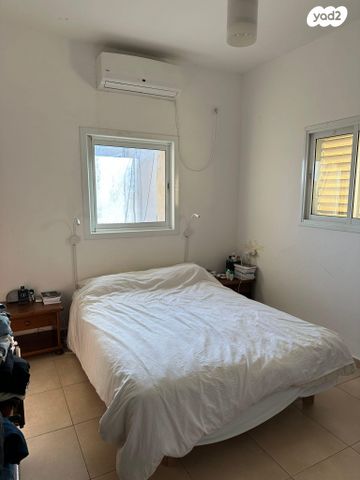 דירה, יהושע בן גמלא 15, שאר העיר, הוד השרון