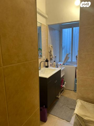 דירה, יהושע בן גמלא 15, שאר העיר, הוד השרון