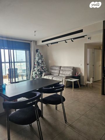 דירה, גאולה כהן 1, נאות פרס, רמלה