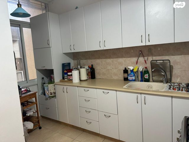 דירה, יהושע בן גמלא 15, שאר העיר, הוד השרון