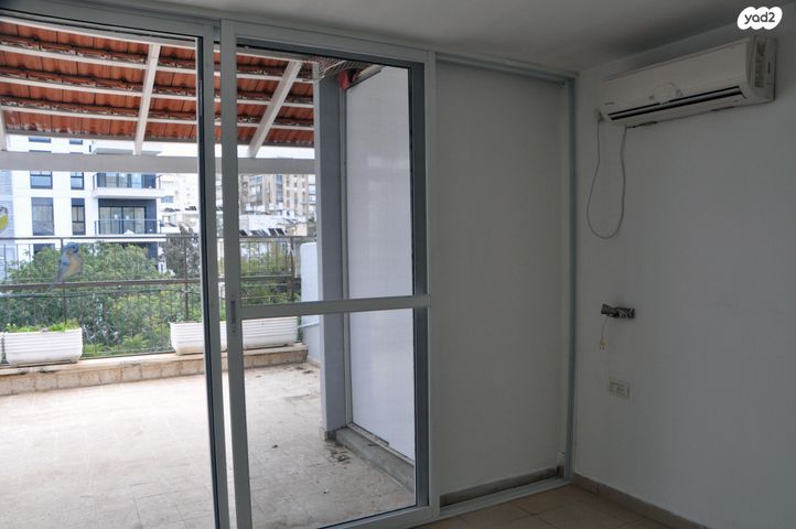 גג/ פנטהאוז, אבן גבירול 14, מרכז, הרצליה