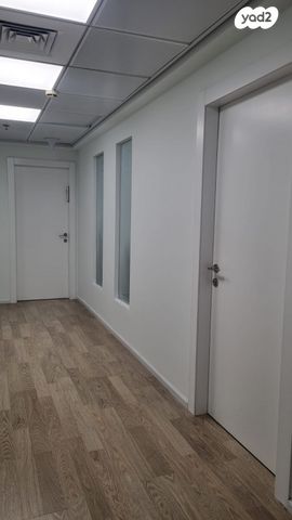 קליניקות, דוד רמז 16, מרכז העיר דרום, נתניה