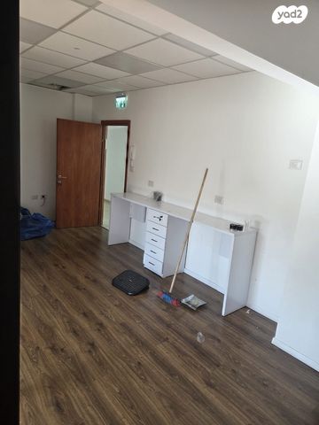 משרדים, משה אביב 6, אזור תעשיה יהלום, אור יהודה