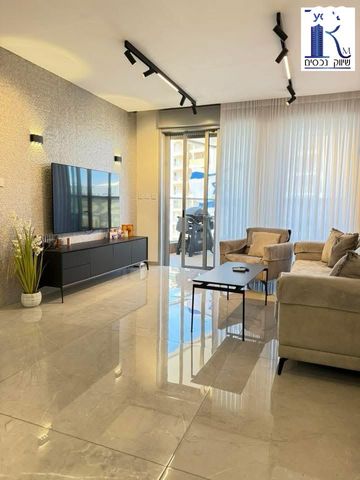 דירה, יעקב פיכמן 1, קרית אילון, חולון