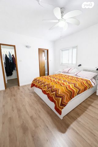 דירה, כפר סבא