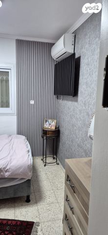 פרופ' יעקב פולוצקי 