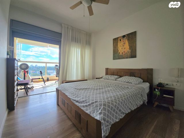 דירה, רעננה