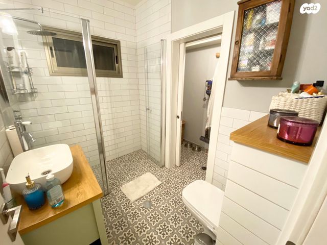 דירה, החיצון, שכונת הראשונים, רמת גן