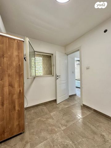 דירת גן, בר כוכבא, גבעת הרקפות, גבעת תל חי, קרית אתא