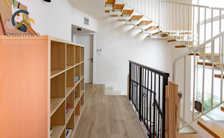 בית פרטי/ קוטג', מתחם 19 - 20 (מתחם הפרחים), הוד השרון