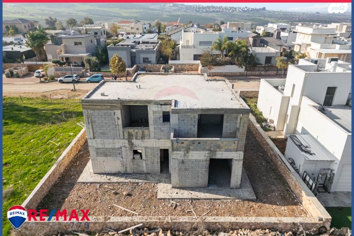 בית פרטי/ קוטג', נורית