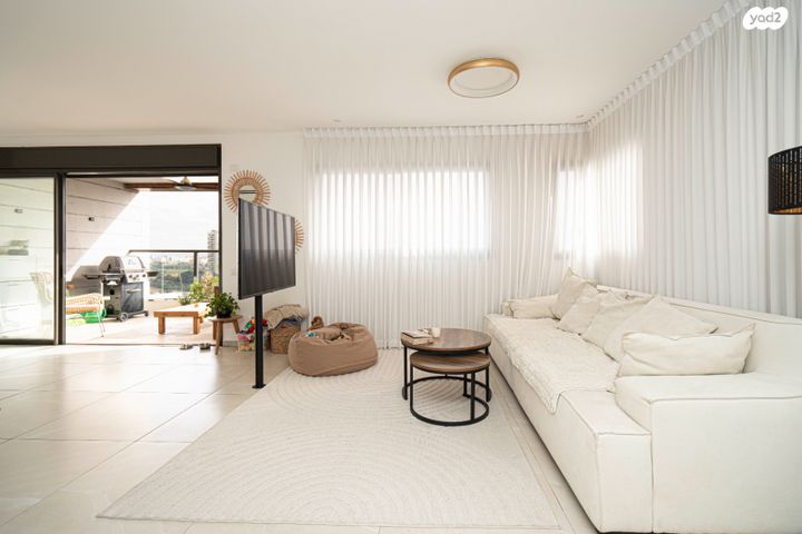 דירה, מתחם 1200, הוד השרון