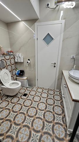 דירה, אלברט איינשטיין 30, לוד