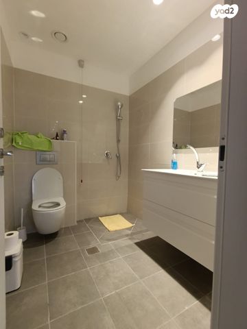 דירה, ארתור הנטקה, קרית היובל, ירושלים