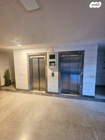 דירה, זליוונסקי 5, כפר סבא הירוקה, כפר סבא