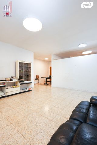 דירה, דרך דון יצחק אברבנאל 1, רמת אפרים, נתניה