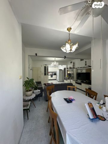 דירת גן, הרטגלס, רמת אביב, תל אביב יפו