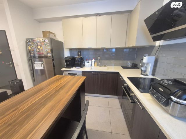 דירה, יצחק נבון, נאות אריאל שרון, קרית אונו