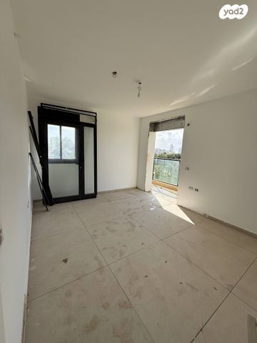 דירה, השיקמה, בת ים