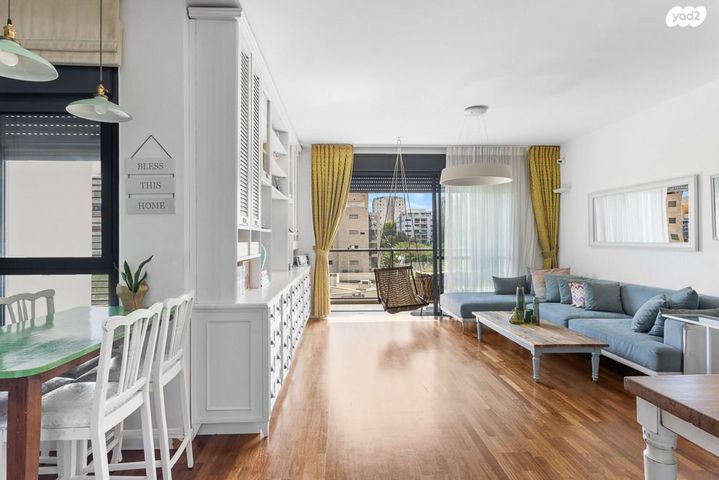 הגוש הגדול, רמת אביב החדשה, נופי ים