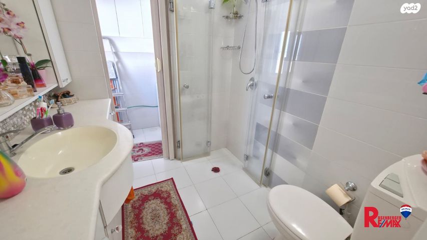 דירה, משה שרת 65, יצחק שדה, אזור