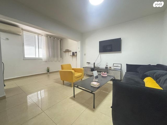 דירה, הורד, הורד, מגדל העמק