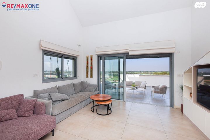 שלמה וחיה אנגל 