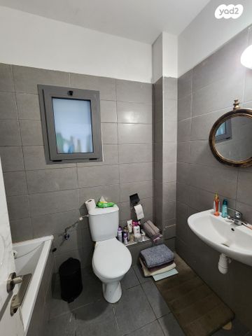 דירה, כפר דרום, נתיבות מערב, נתיבות