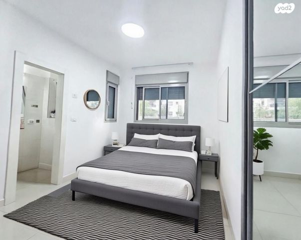 גג/ פנטהאוז, דובה ויצחק שיינפיין, כפר סבא הירוקה, כפר סבא