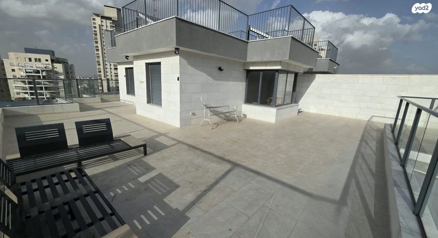 גג/ פנטהאוז, פרופ' דניאל כהנמן, רחובות המדע, רחובות